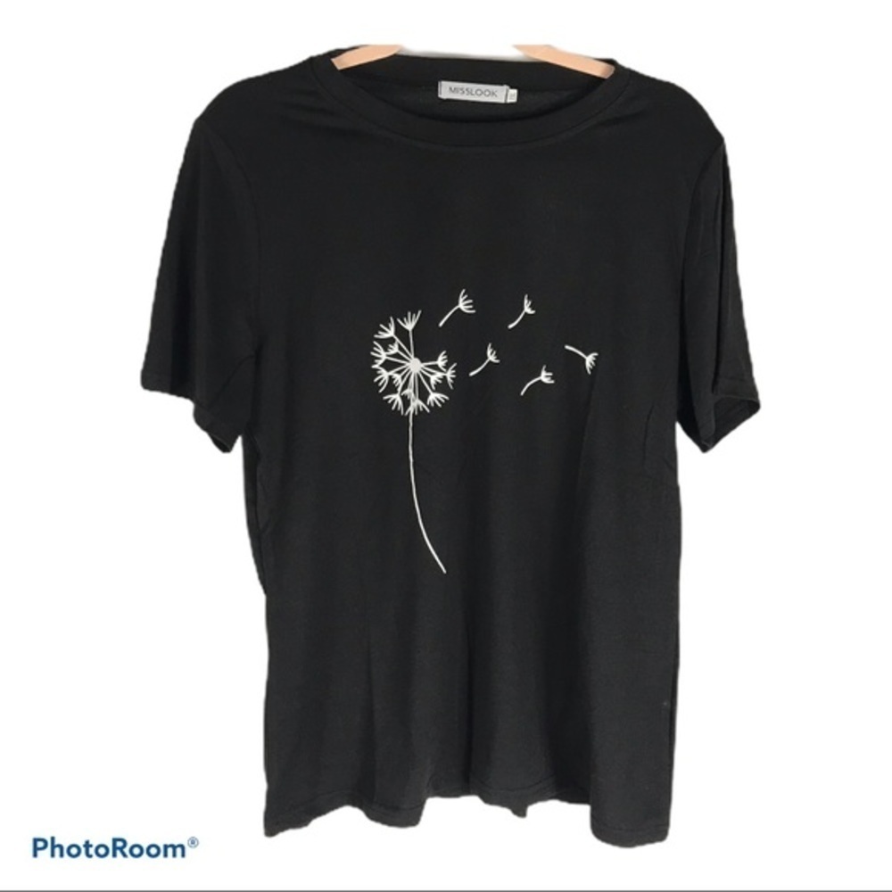 (NWOT) MissLook Black‎ Bohemian Dandelion Tee
